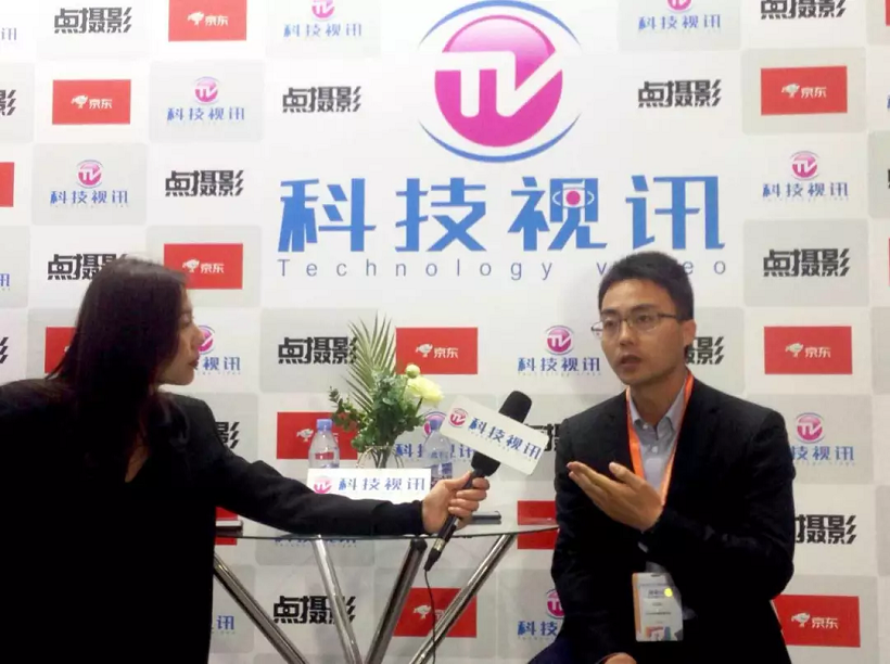 应甫臣先生接受会方媒体采访